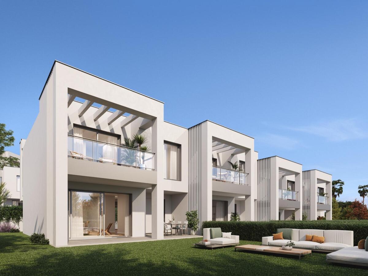 New build, 3 bedroom, 2 bathroom Town House in Marbella