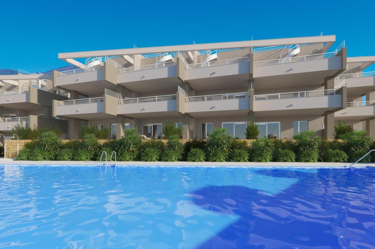 New build, 2 bedroom, 2 bathroom apartment in Estepona